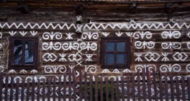 Čičmany: Ornamenty dostali dedinku do zoznamu UNESCO
